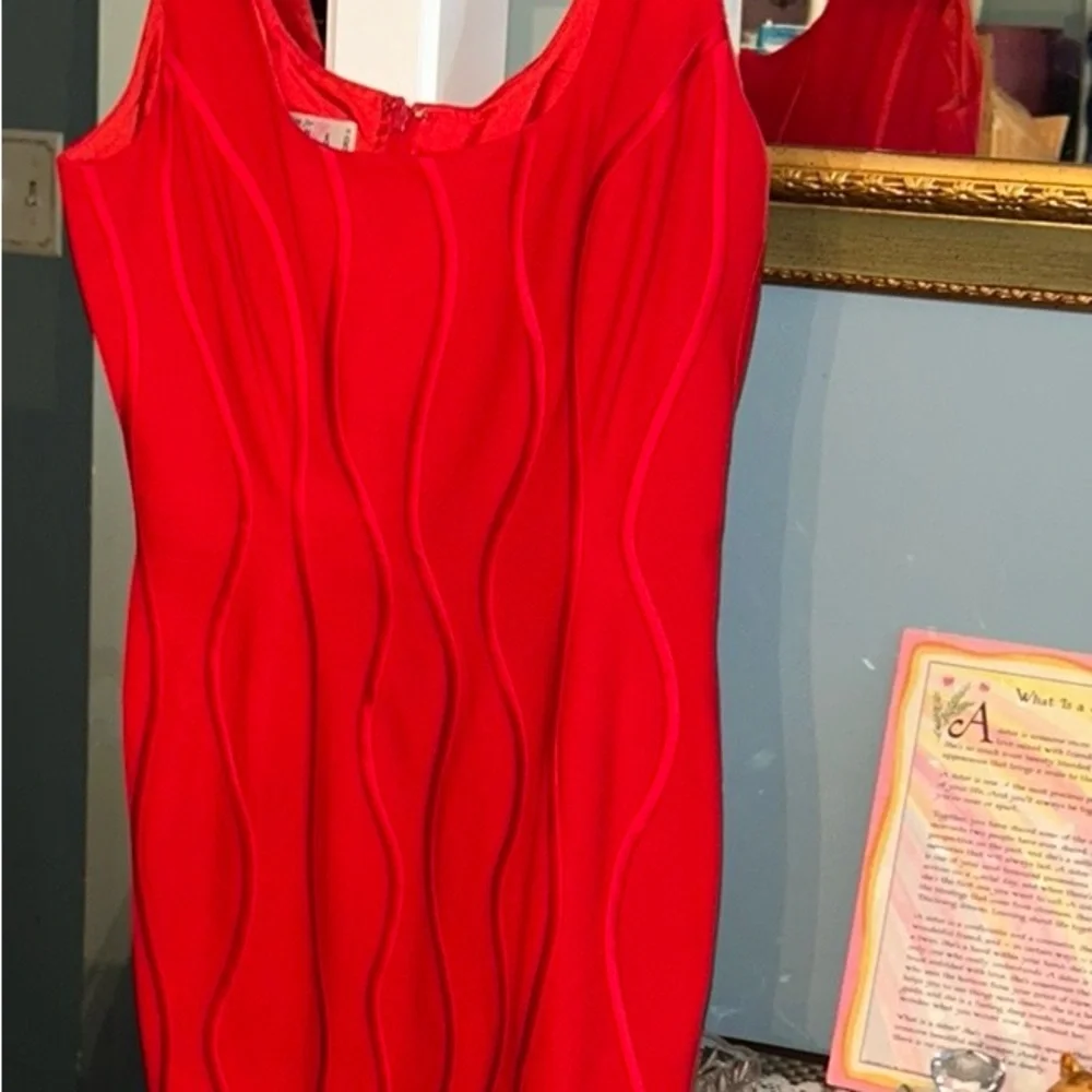 Super Sexy Dress for Christmas Parties etc.
Ann Tjian for Kenar, Size 8 - Picture 1 of 4